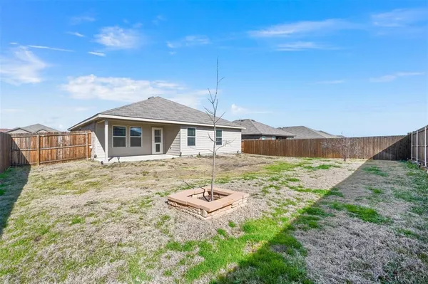 $1,950 | 508 Windrow Drive, Royse City, TX 75189