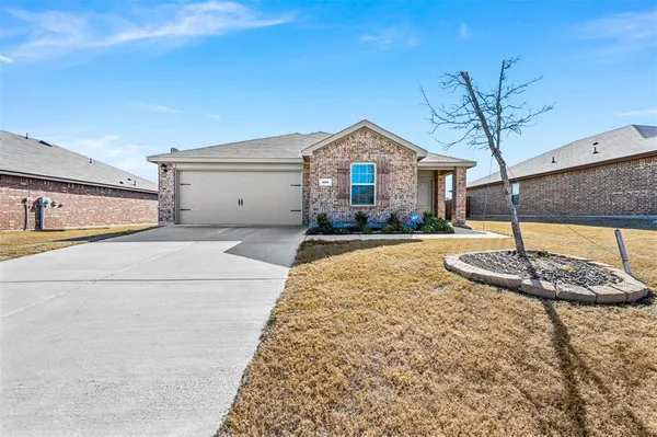 $1,950 | 508 Windrow Drive, Royse City, TX 75189