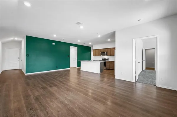 $1,950 | 508 Windrow Drive, Royse City, TX 75189