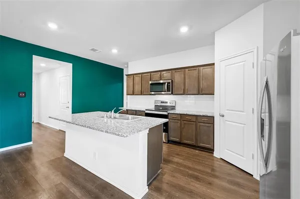 $1,950 | 508 Windrow Drive, Royse City, TX 75189