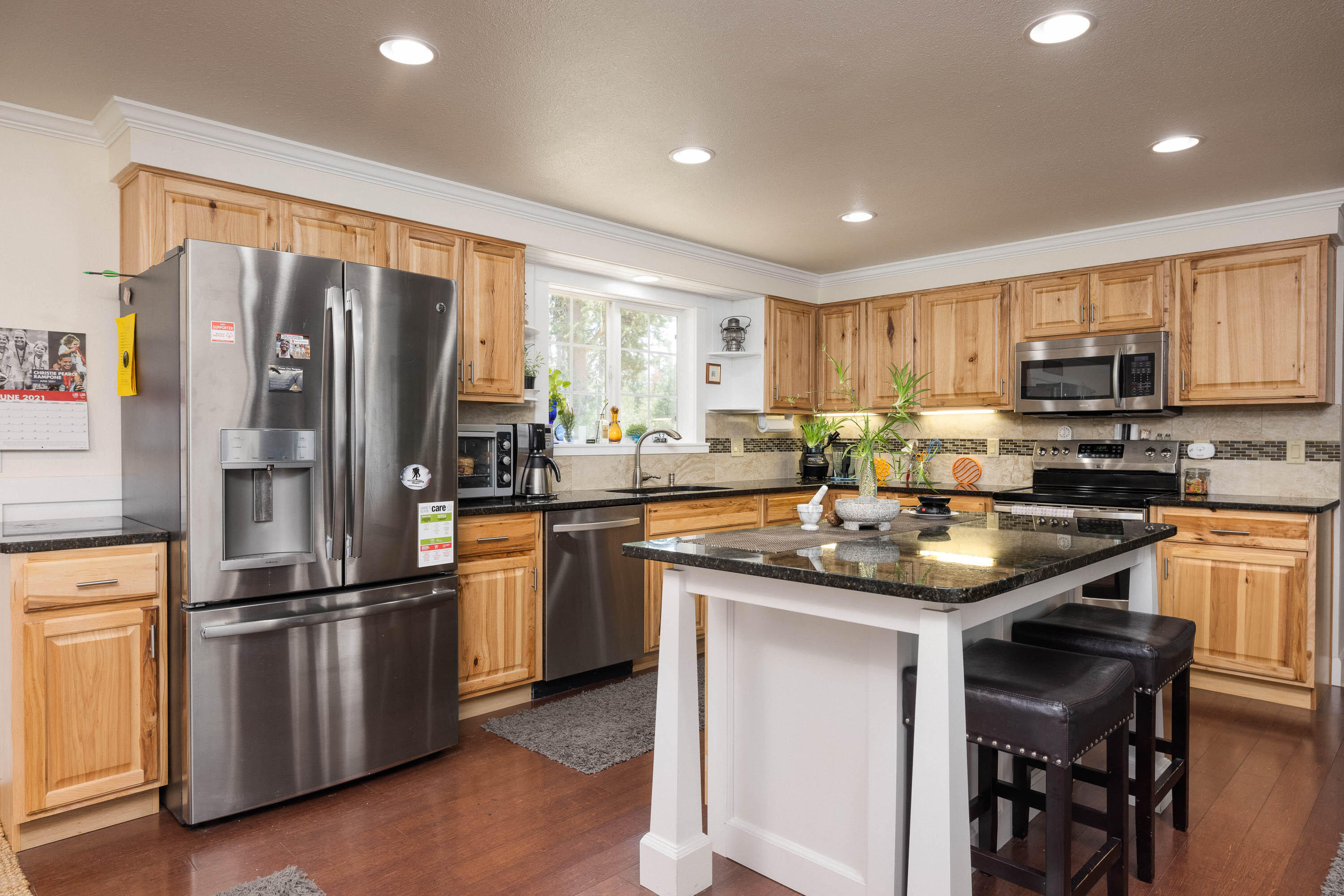 52260 National Road La Pine, OR 97739 - Photo 9 of 25 52260 National Rd interiors (4 of 12)
