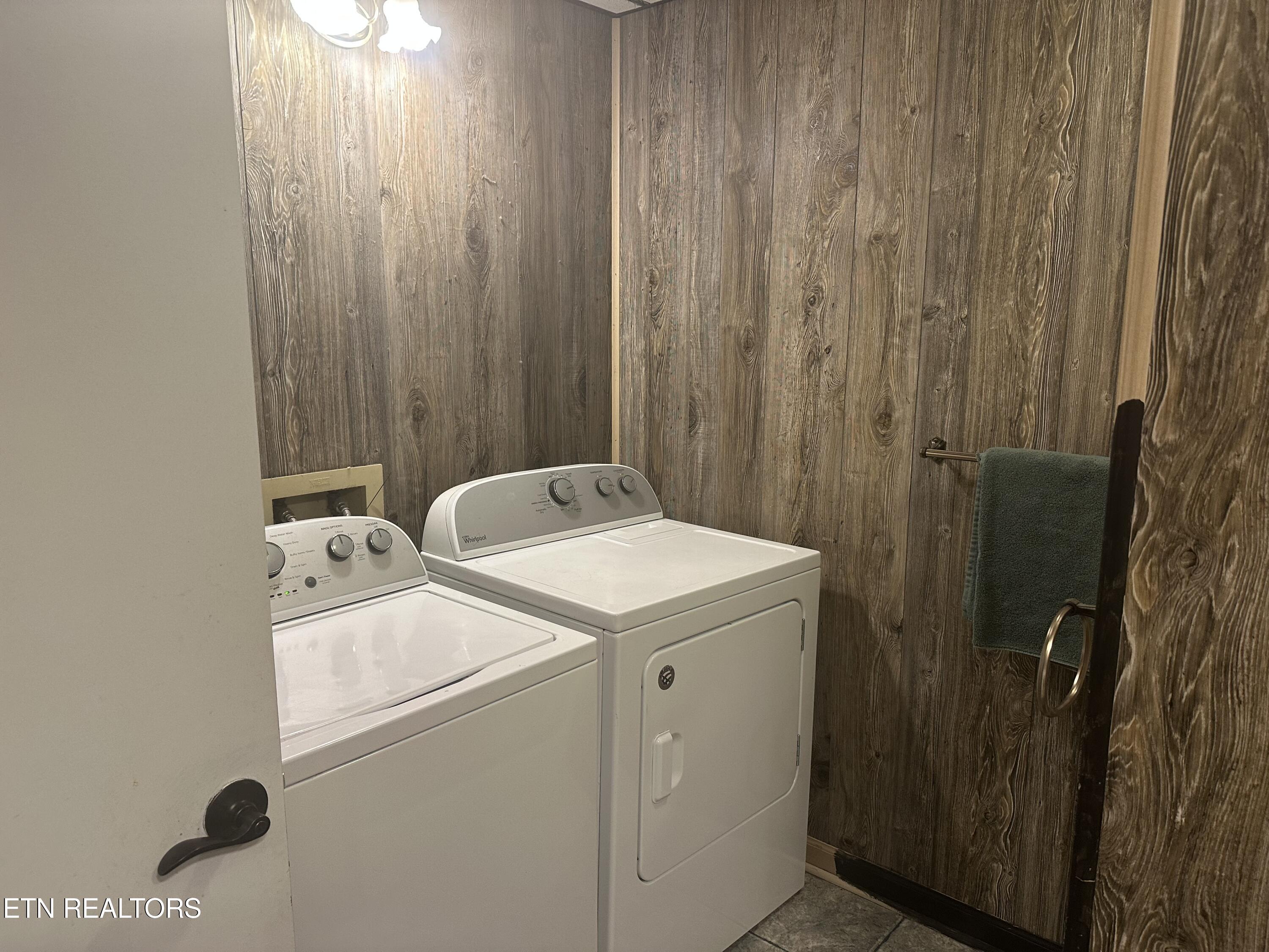 528 Merritt Road Maryville, TN 37804 - Photo 19 of 26 IMG_0198