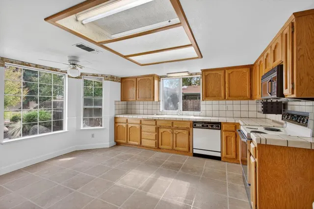 $455,000 | 1628 Buena Vista Drive, Yuba City, CA 95993