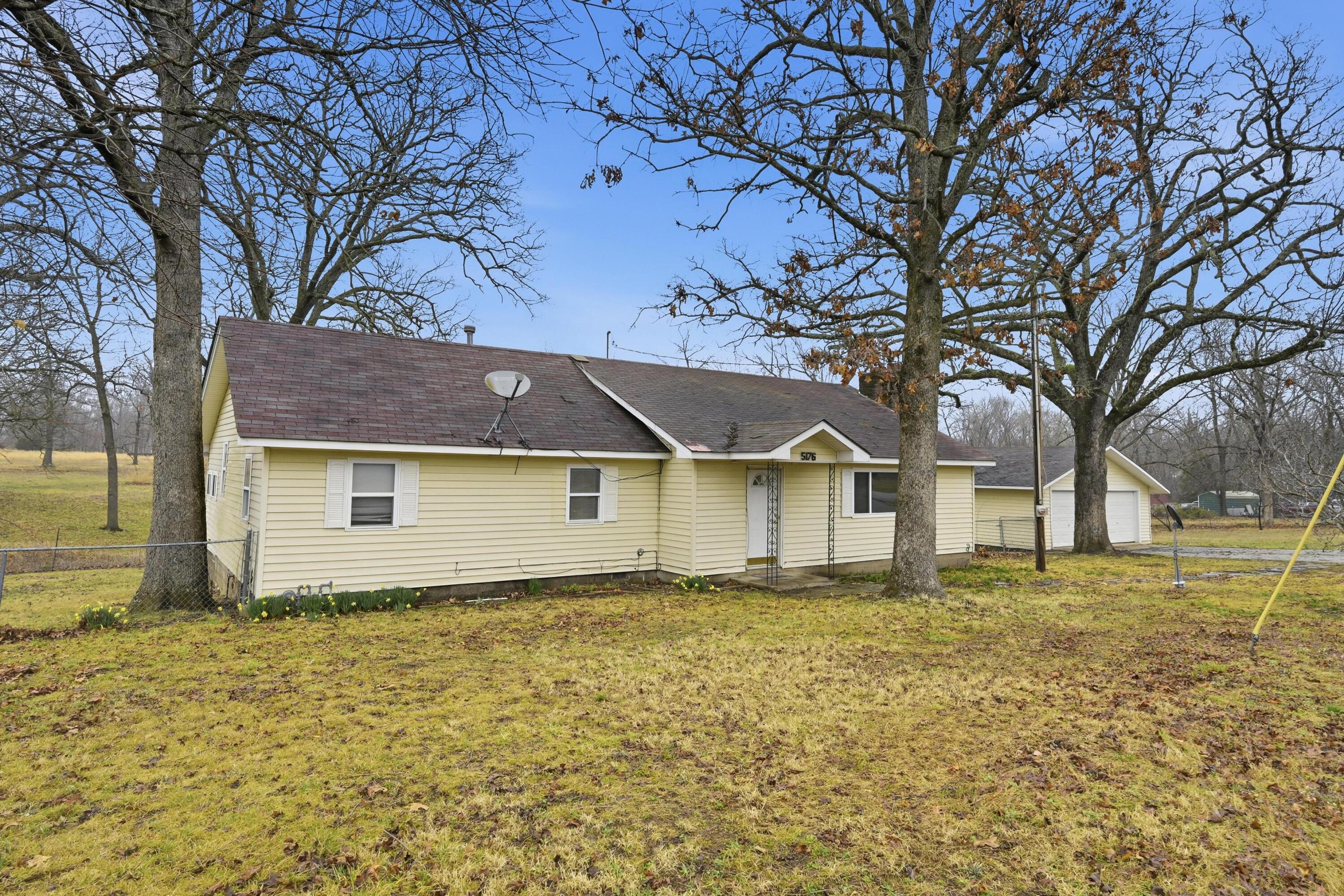 5176 Douglas Fir Road Joplin, MO 64804 - Photo 1 of 1 Front of Home and Shop