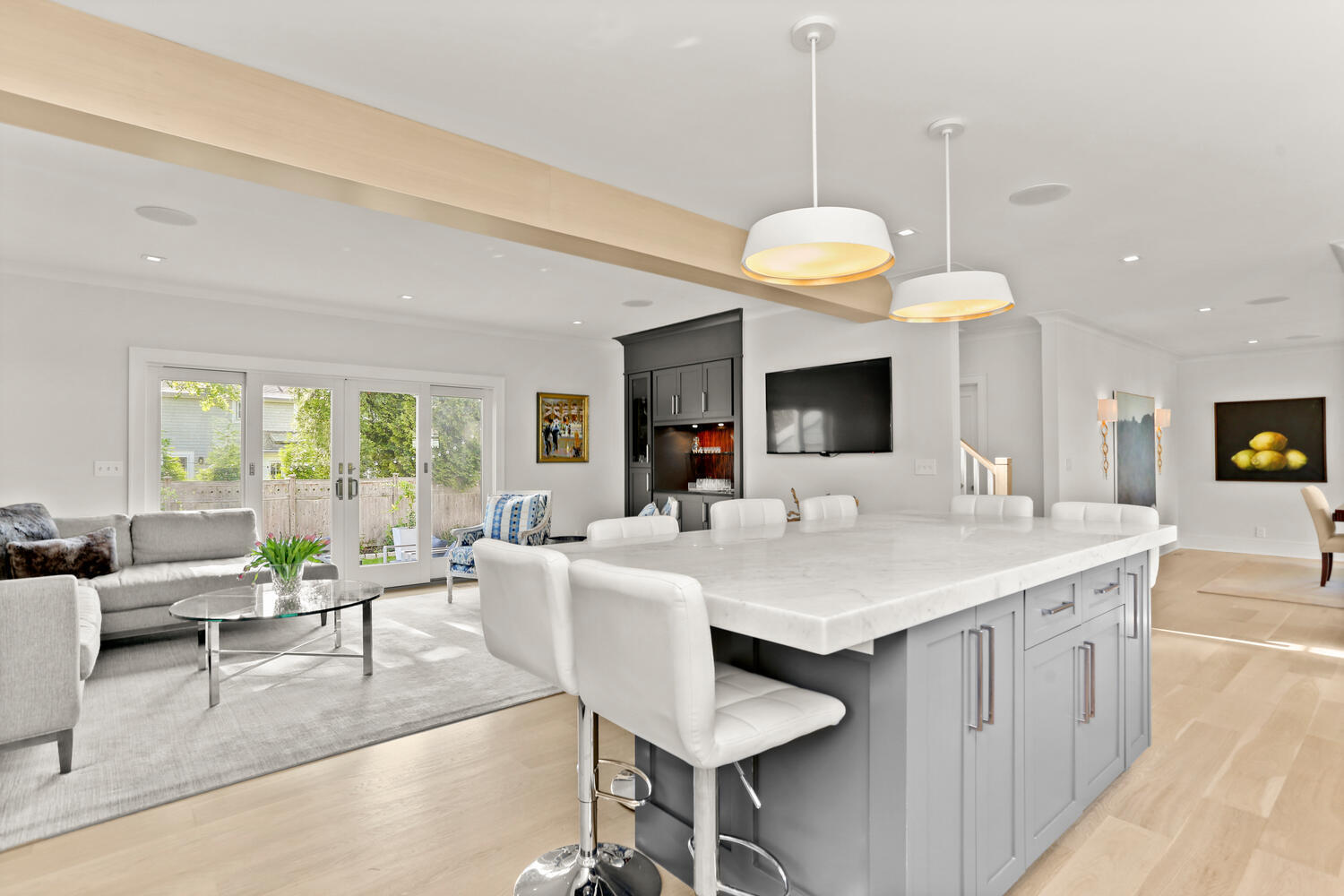 6 Mayflower Road Darien, CT 06820 - Photo 3 of 33 a large kitchen with a table and chairs