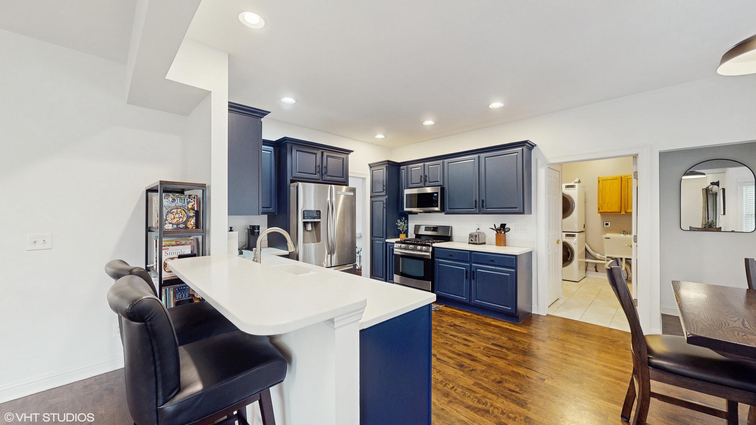 425 Maple Lane Williams Bay, WI 53191 - Photo 9 of 38 09_425MapleLn_2009_HiRes