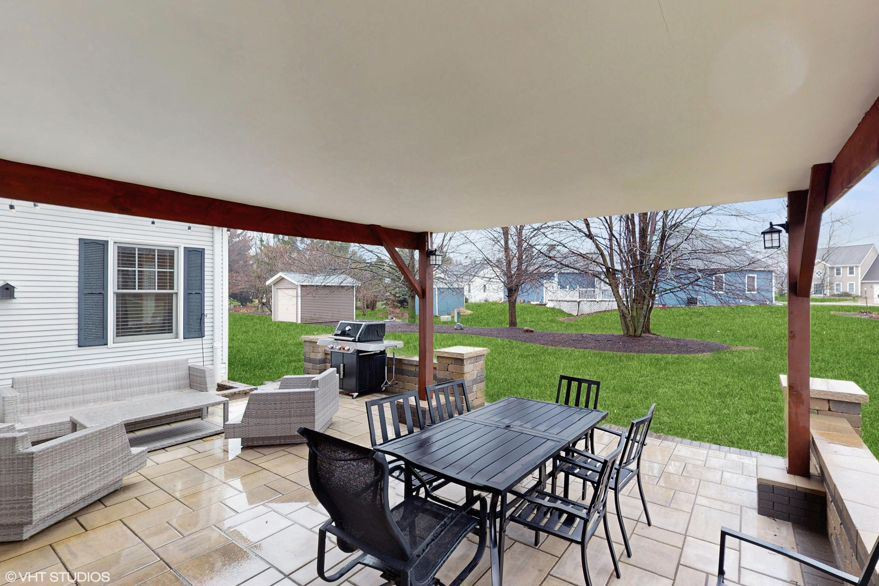 425 Maple Lane Williams Bay, WI 53191 - Photo 32 of 38 36_425MapleLn_2036_HiRes