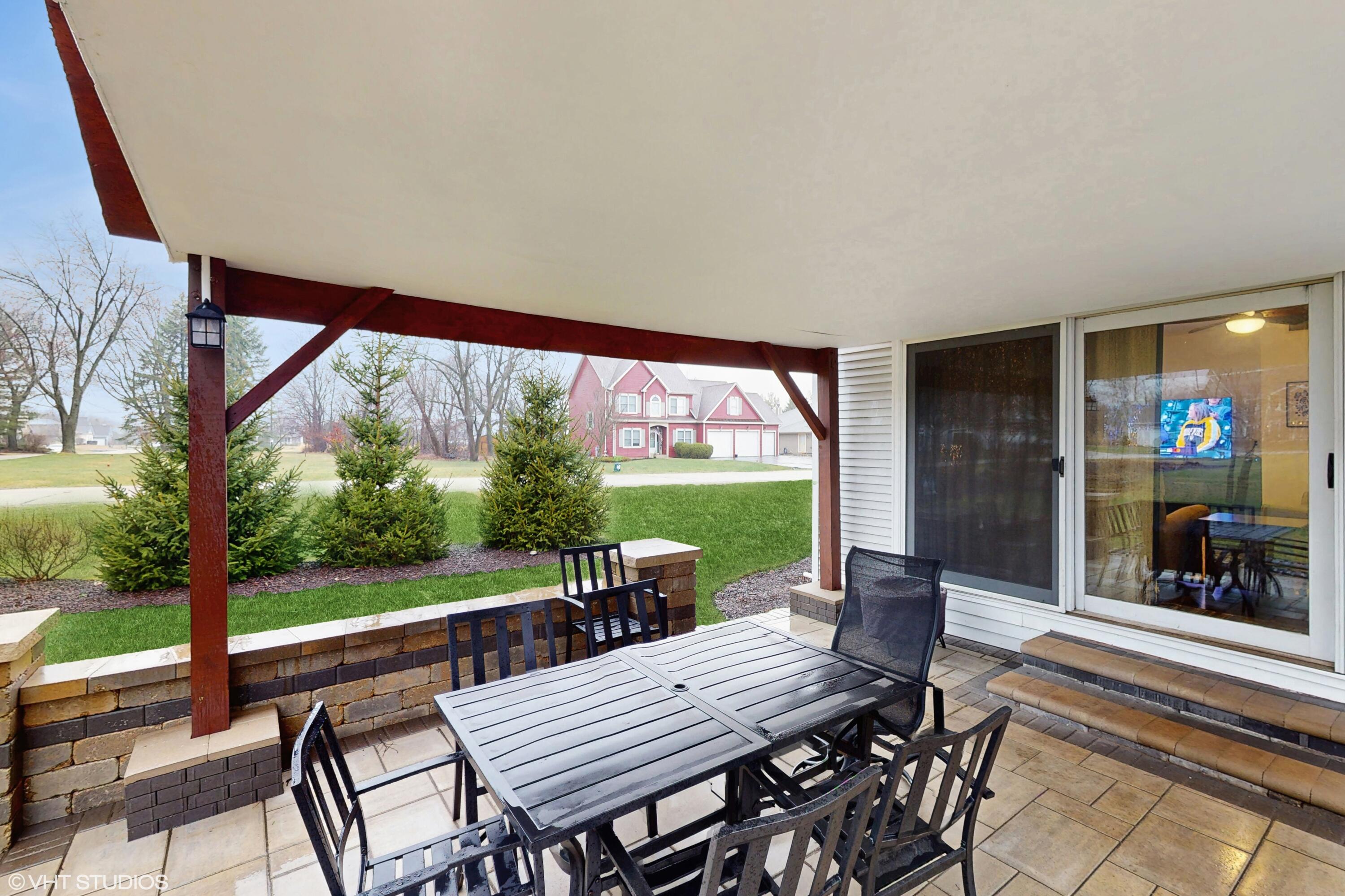 425 Maple Lane Williams Bay, WI 53191 - Photo 33 of 38 37_425MapleLn_2037_HiRes