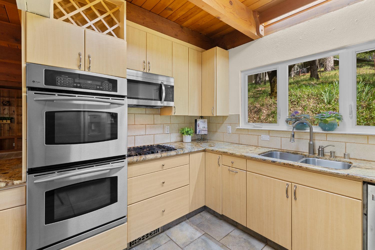 1250 Combie Road Meadow Vista, CA 95722 - Photo 10 of 31