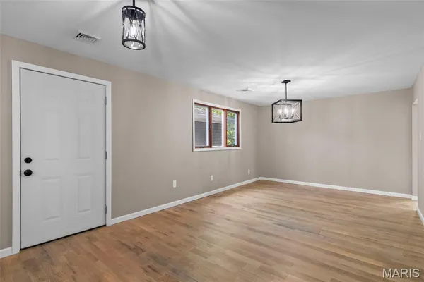 $279,900 | 716 North Jefferson Street, Litchfield, IL 62056