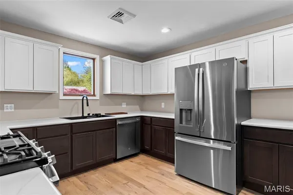 $279,900 | 716 North Jefferson Street, Litchfield, IL 62056