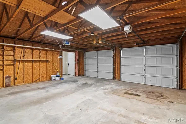 $279,900 | 716 North Jefferson Street, Litchfield, IL 62056