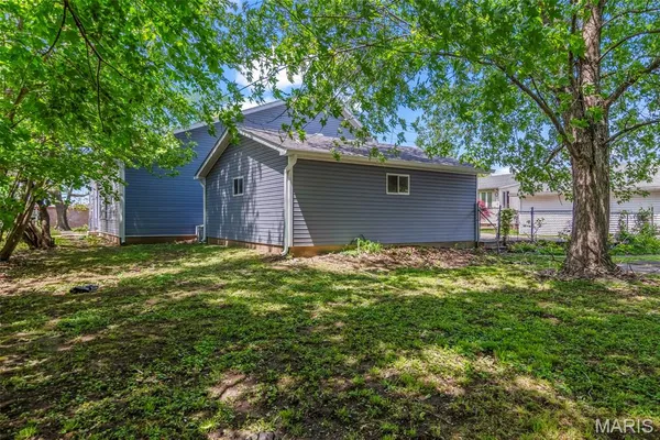 $279,900 | 716 North Jefferson Street, Litchfield, IL 62056