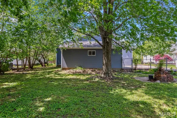 $279,900 | 716 North Jefferson Street, Litchfield, IL 62056