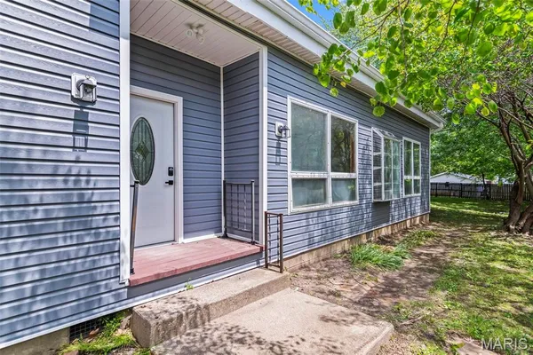 $279,900 | 716 North Jefferson Street, Litchfield, IL 62056