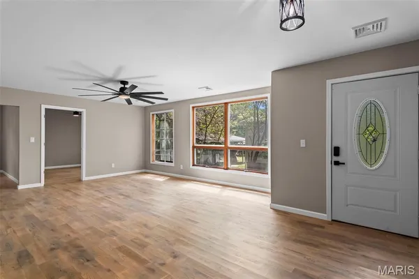 $279,900 | 716 North Jefferson Street, Litchfield, IL 62056