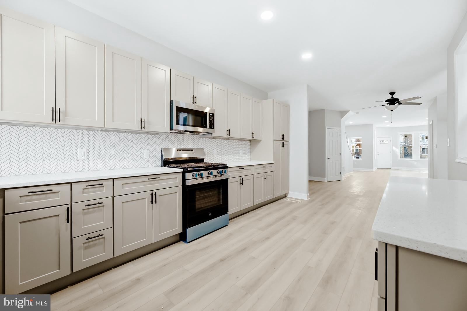 3451 Cottman Avenue Philadelphia, PA 19149 - Photo 11 of 32