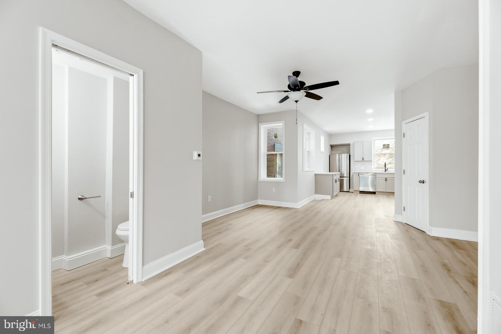 3451 Cottman Avenue Philadelphia, PA 19149 - Photo 8 of 32