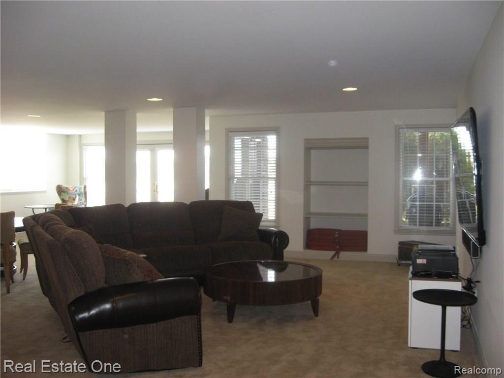 24797 Reeds Pointe Drive Novi, MI 48374 - Photo 32 of 41