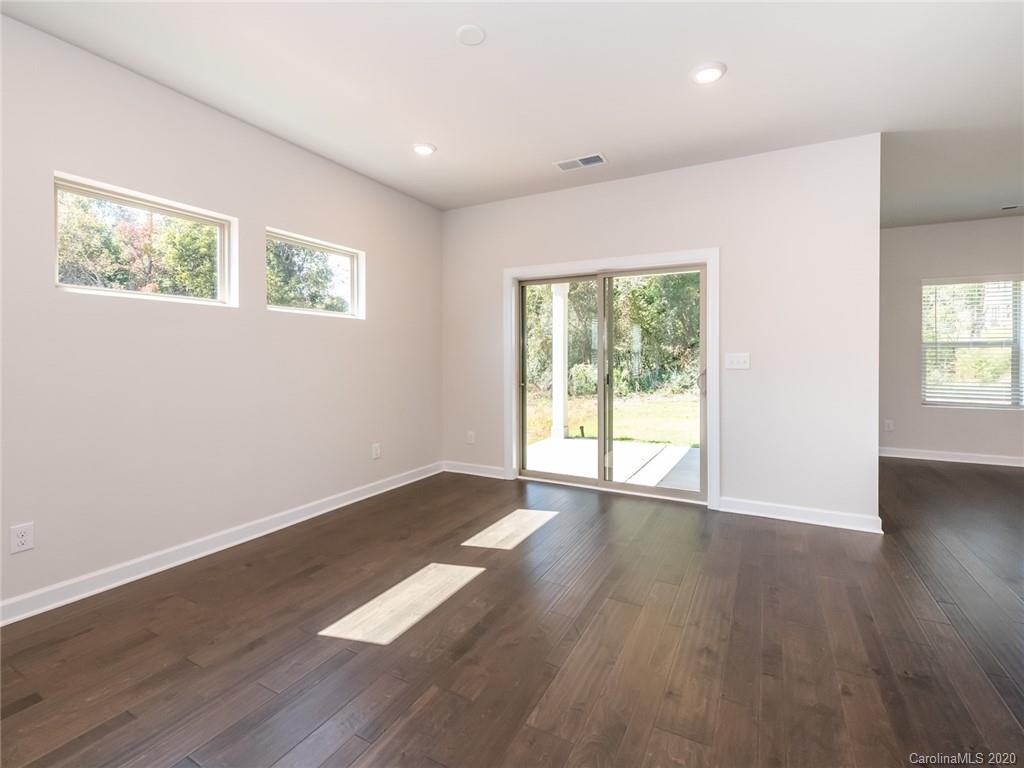 6104 Hailstone Road Charlotte, NC 28215 - Photo 5 of 15 Gallery Image 5