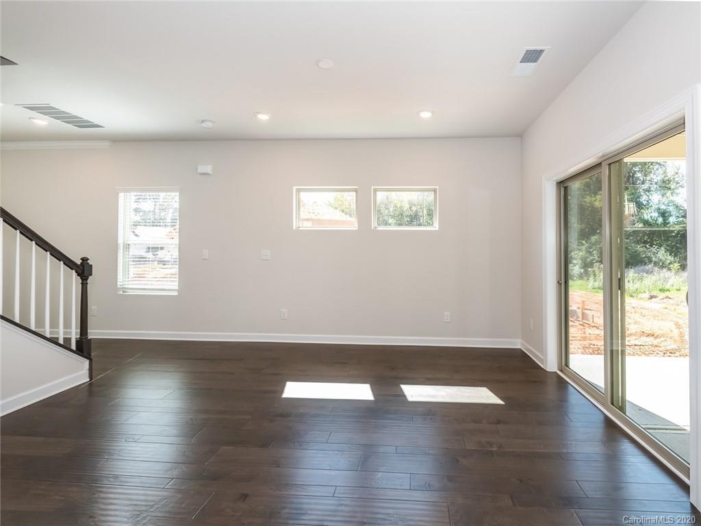 6104 Hailstone Road Charlotte, NC 28215 - Photo 6 of 15 Gallery Image 6