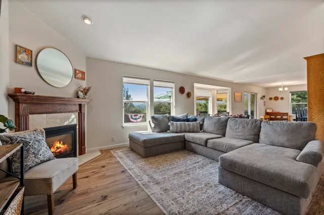 $438,000 | 21212 Ridgeview Drive, Sonora, CA 95370