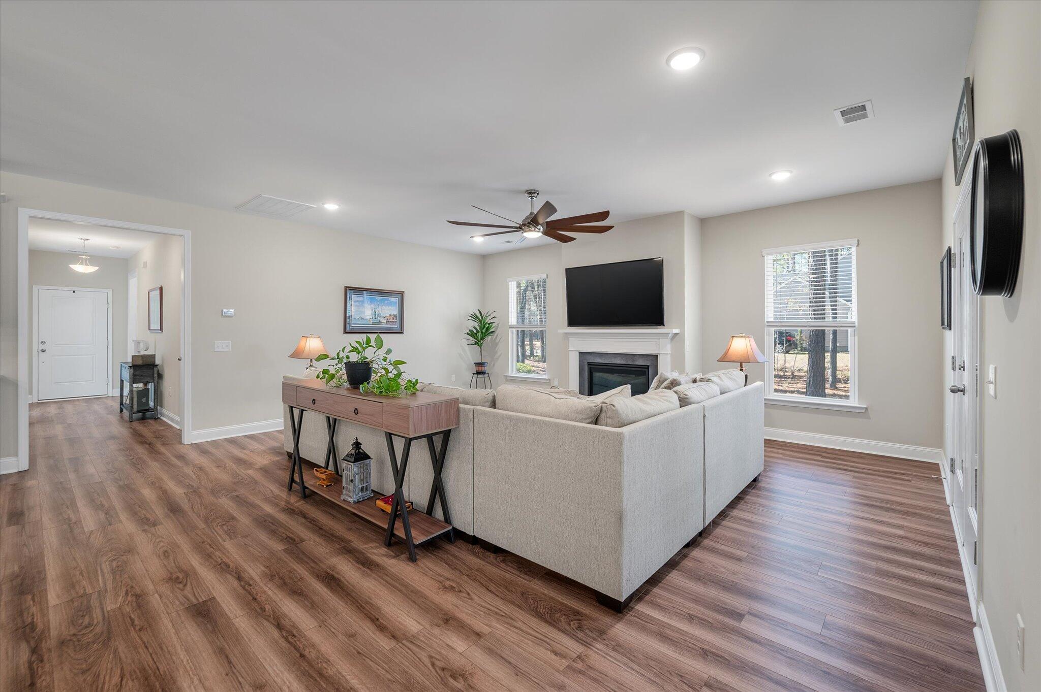 1119 Etowah Drive Ridgeville, SC 29472 - Photo 11 of 53 Living Area