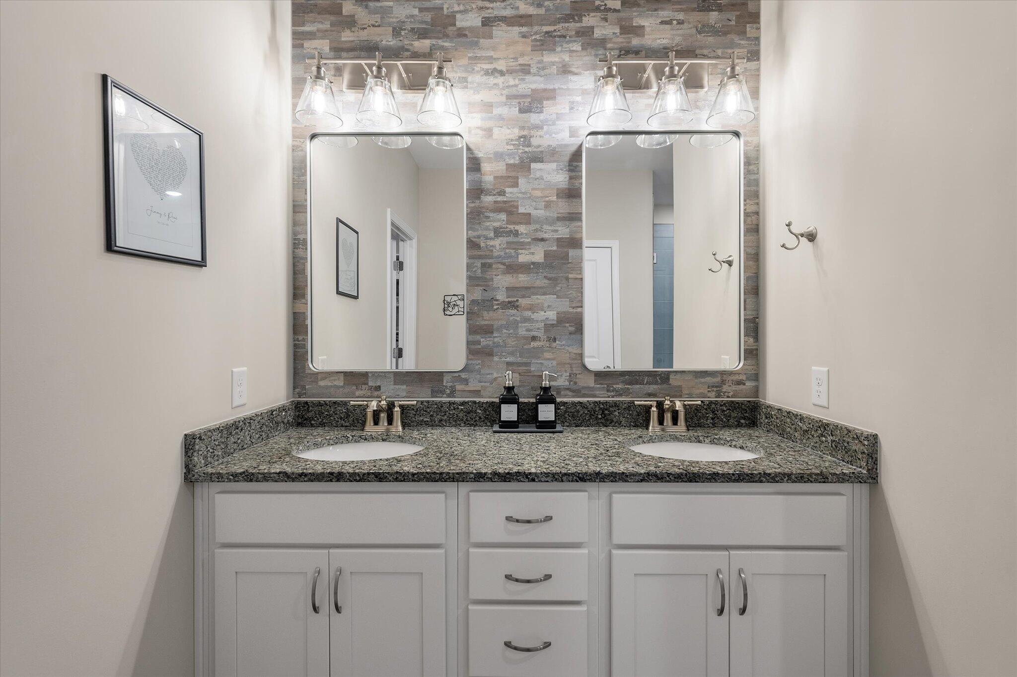 1119 Etowah Drive Ridgeville, SC 29472 - Photo 23 of 53 Primary Bath