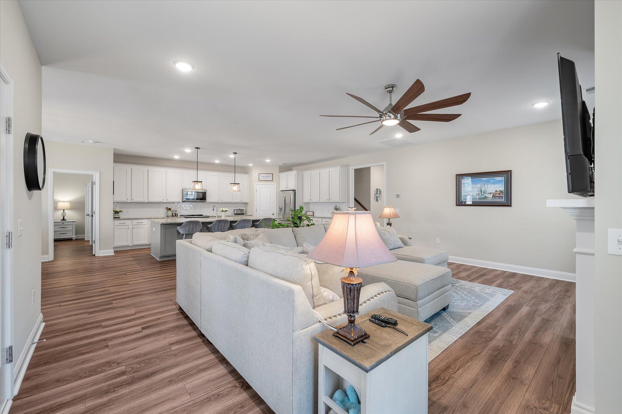 1119 Etowah Drive Ridgeville, SC 29472 - Photo 9 of 53 Living Area