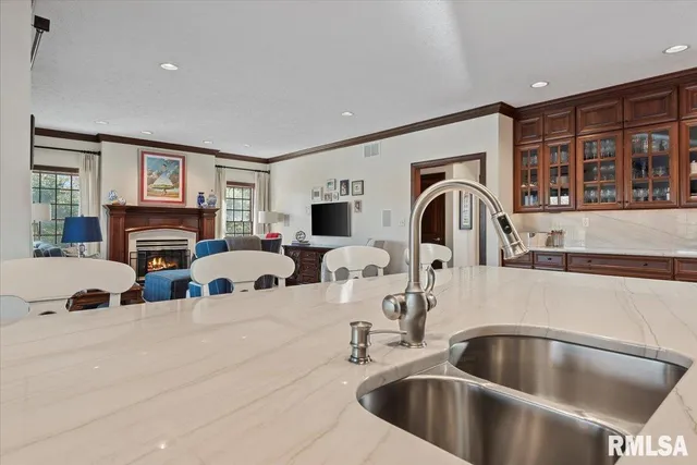 $1,275,000 | 7355 New City Road, Rochester, IL 62563