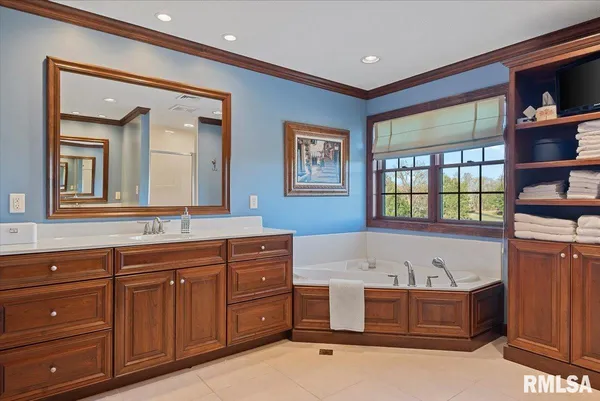 $1,150,000 | 7355 New City Road, Rochester, IL 62563