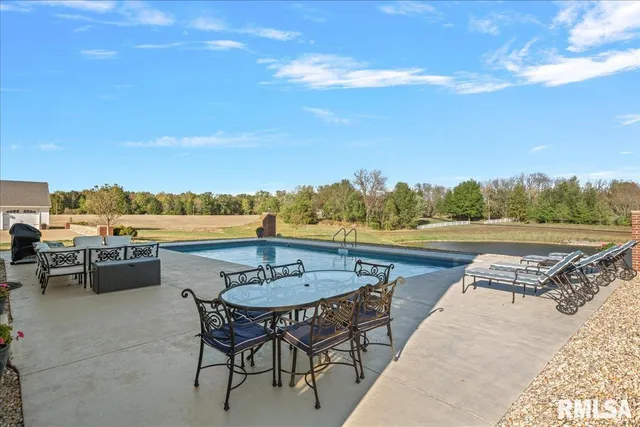 $1,275,000 | 7355 New City Road, Rochester, IL 62563