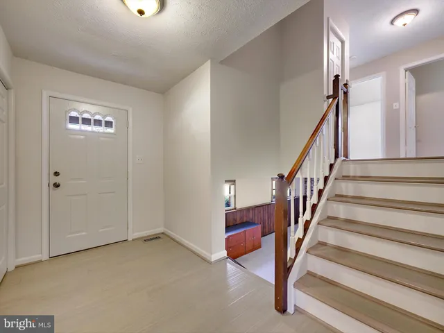 $585,000 | 6601 Facchina Lane, Glenn Dale, MD 20769