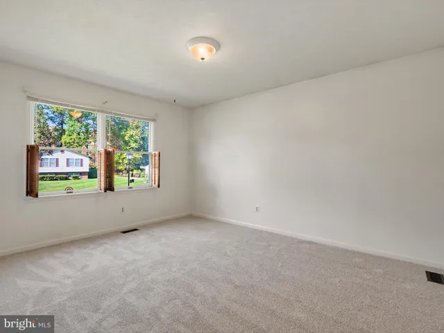 $585,000 | 6601 Facchina Lane, Glenn Dale, MD 20769