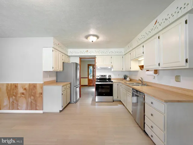 $585,000 | 6601 Facchina Lane, Glenn Dale, MD 20769