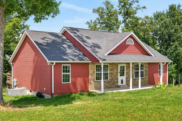 $340,000 | 171 High Point Road, Erin, TN 37061