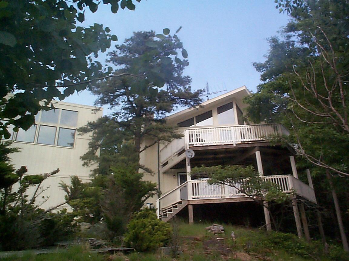 908 A High Crest Road Canadensis, PA 18325 - Photo 6 of 6 Rear