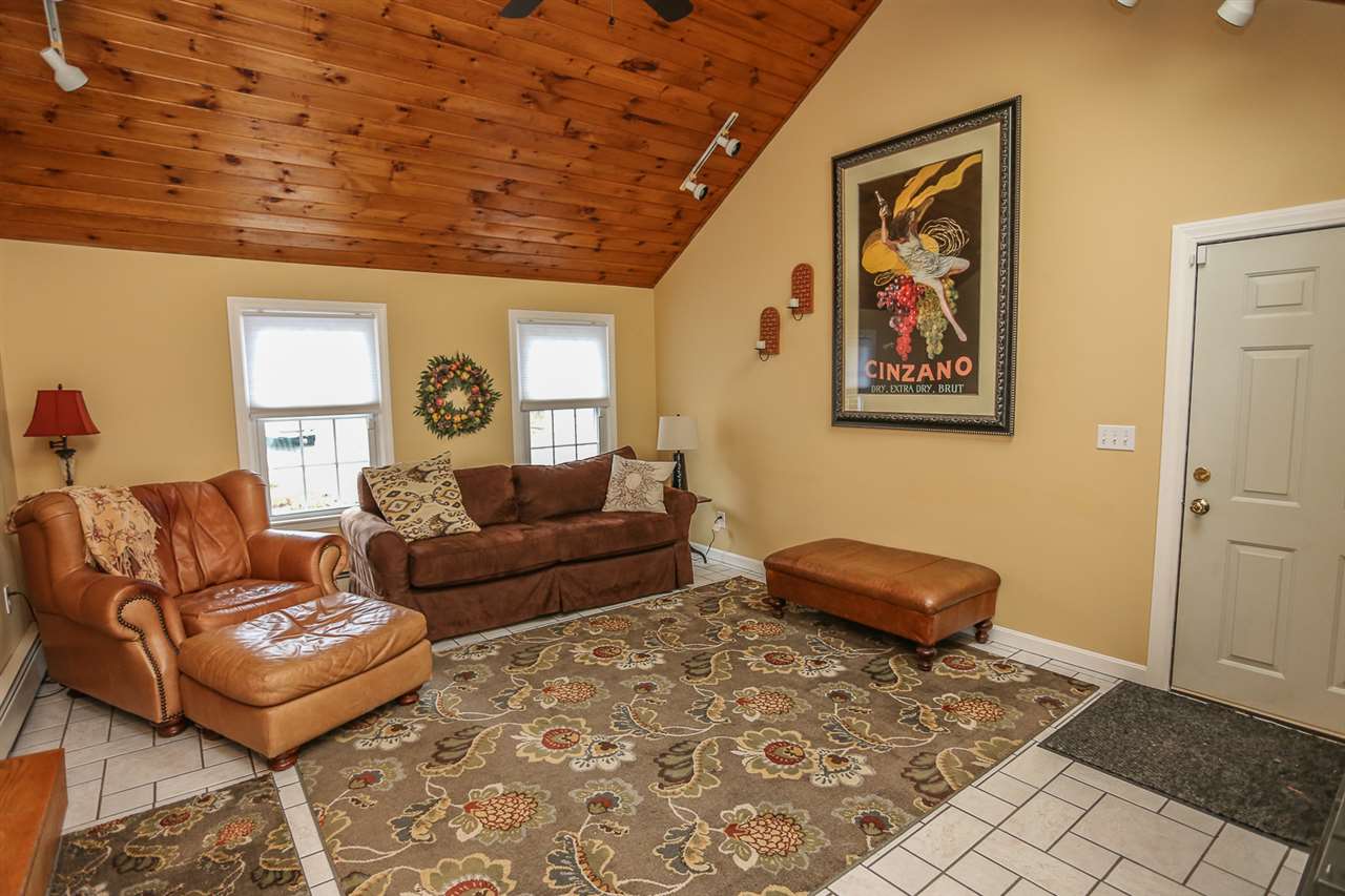 16 Oriole Road Windham, NH 03087 - Photo 2 of 40