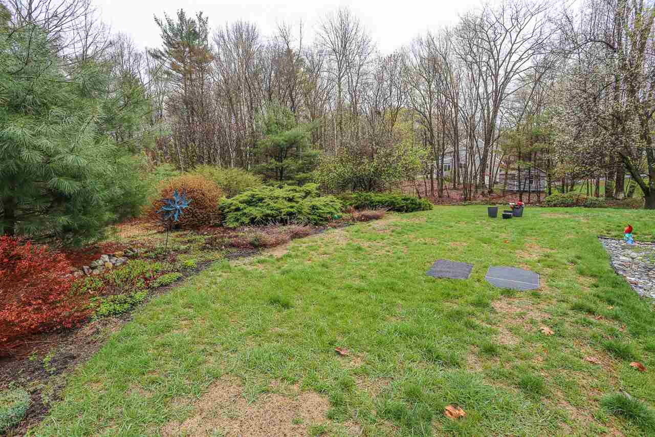 16 Oriole Road Windham, NH 03087 - Photo 37 of 40