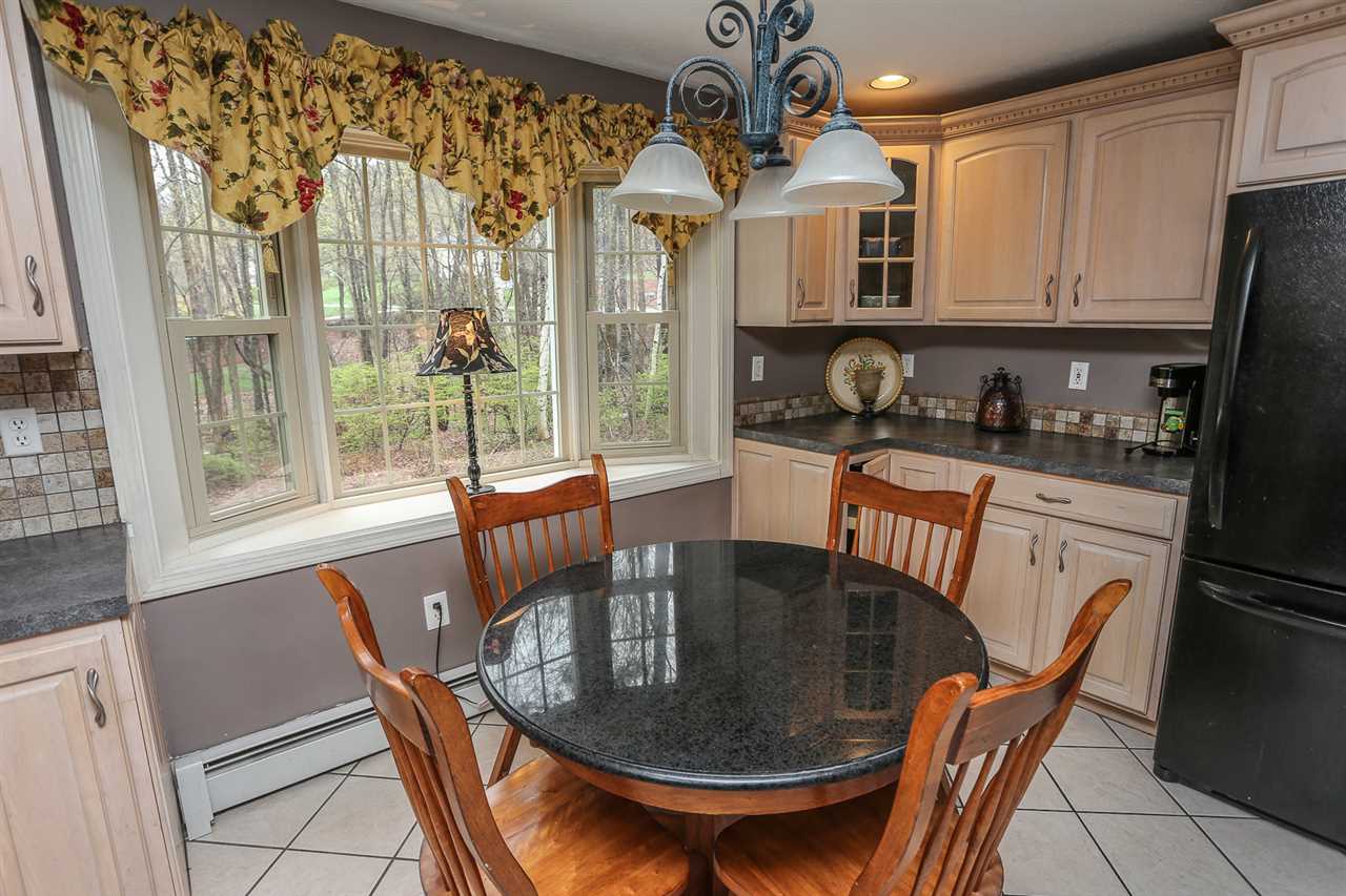 16 Oriole Road Windham, NH 03087 - Photo 9 of 40