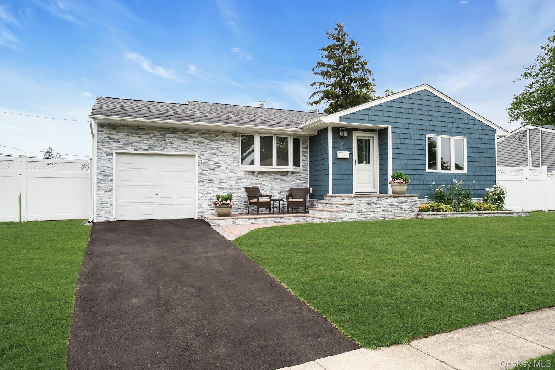5 Stagg Lane Commack, NY 11725 - Photo 2 of 35 This house has CURB APPEAL!