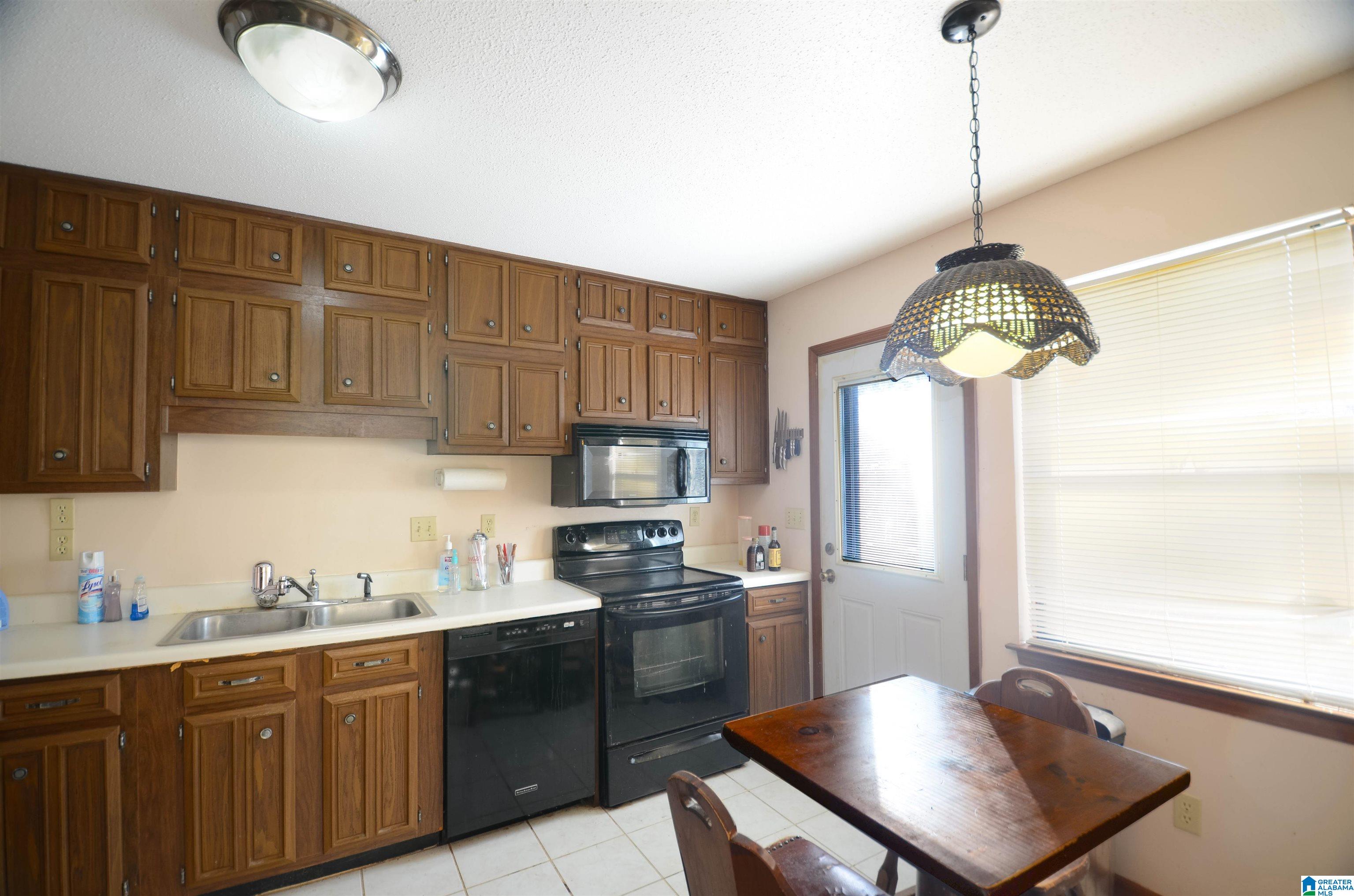 1708 Gardenridge Road Gardendale, AL 35071 - Photo 13 of 33 Gallery Image 13