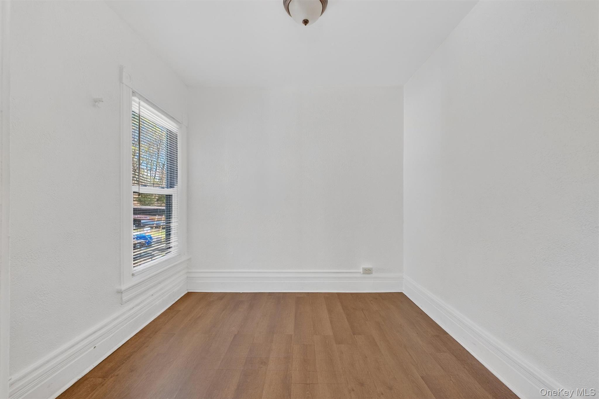215 North Hamilton Street Poughkeepsie, NY 12601 - Photo 15 of 34