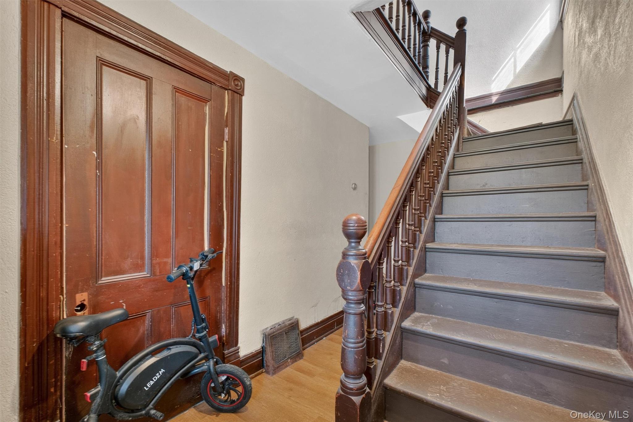 215 North Hamilton Street Poughkeepsie, NY 12601 - Photo 23 of 34