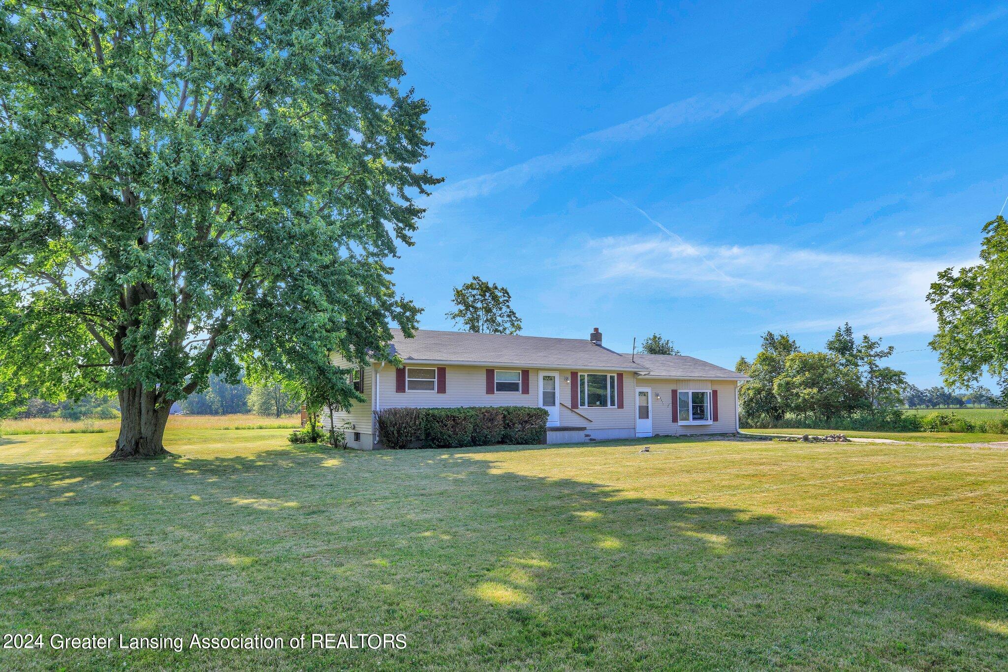 8475 South Lowell Road Dewitt, MI 48820 - Photo 2 of 27 2-web-or-mls-Open Ended Media-3