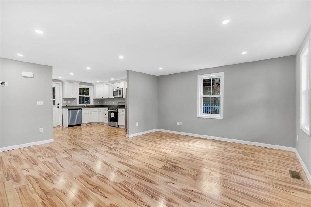 3 Percival Street, Unit 3 Maynard, MA 01754 - Photo 7 of 29 Gallery Image 7
