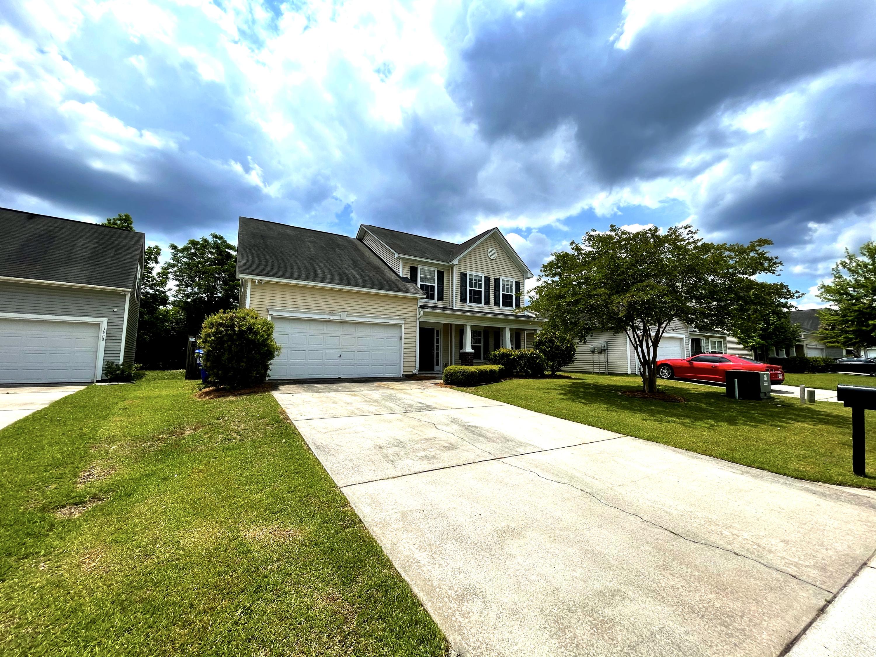 3525 Galaxy Road Ladson, SC 29456 - Photo 2 of 24 CE78ECFC-25DA-460B-A845-D0013F193F55
