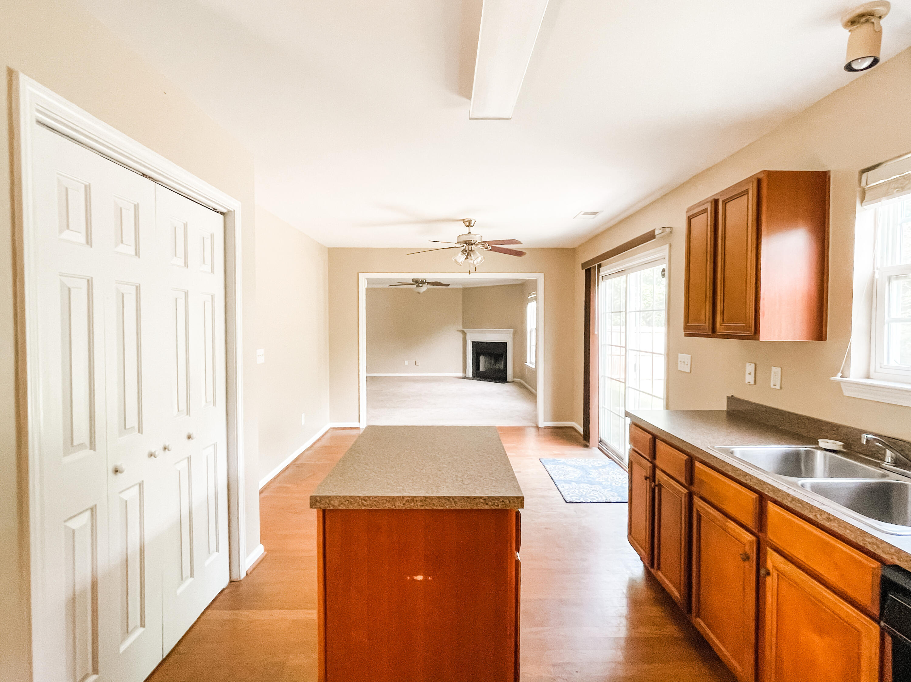 3525 Galaxy Road Ladson, SC 29456 - Photo 11 of 24 74BB6FD5-5AD6-4D90-8071-44B2F90F2894