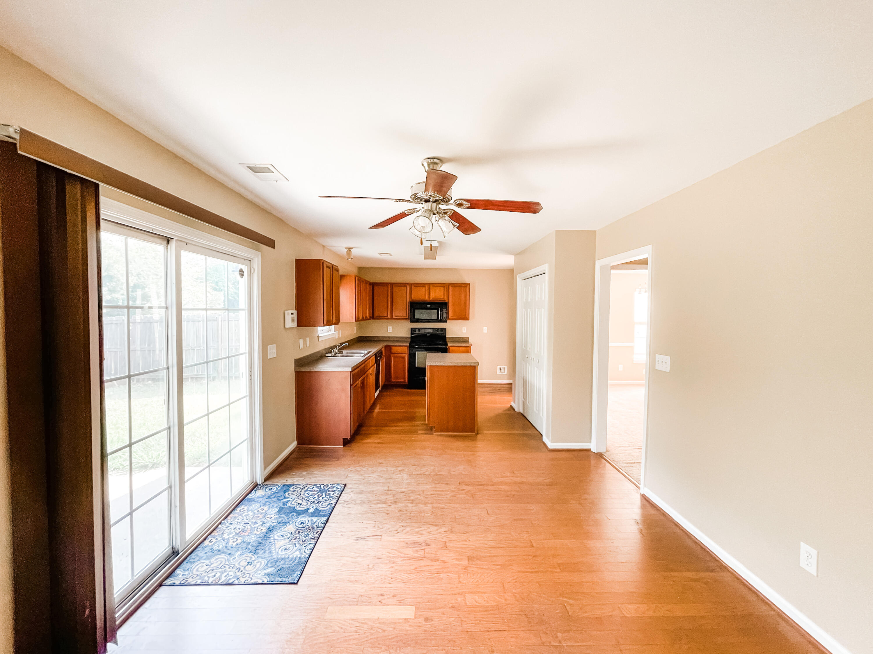 3525 Galaxy Road Ladson, SC 29456 - Photo 10 of 24 78D4601D-0D01-47E8-94DE-5BE72E2C4046