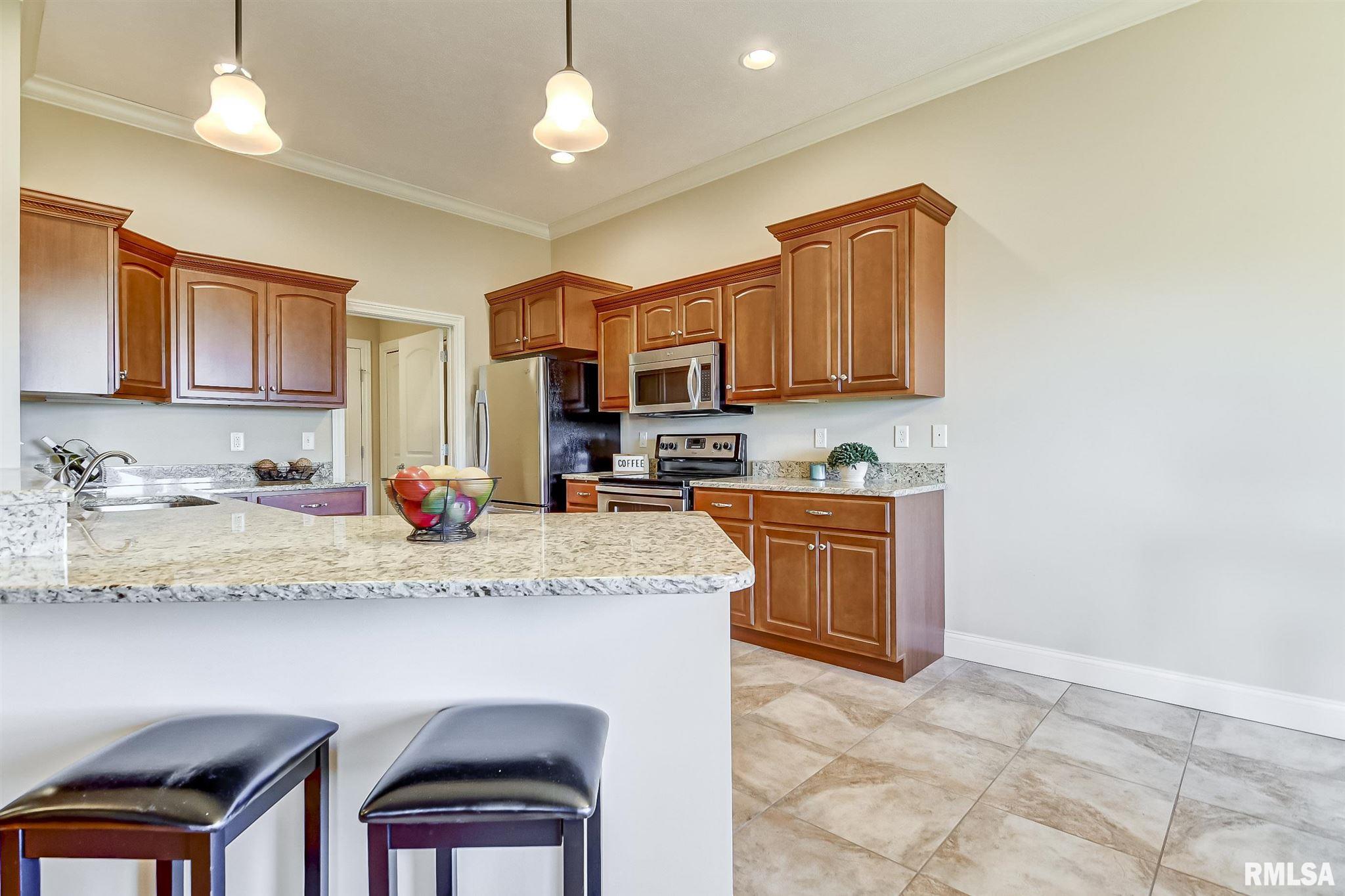 5512 Legacy Lane Springfield, IL 62711 - Photo 15 of 36 Gallery Image 15